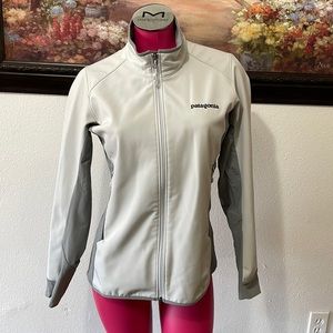 Patagonia Polartec Fleece Lined Softshell Jacket Women's Small Gray Zip Pockets